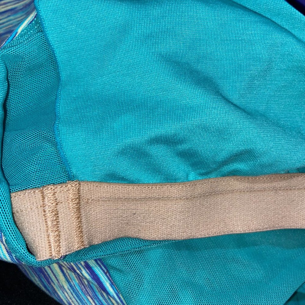 Lululemon Scoop Neck Tank - Size 8 - Picture 12 of 13